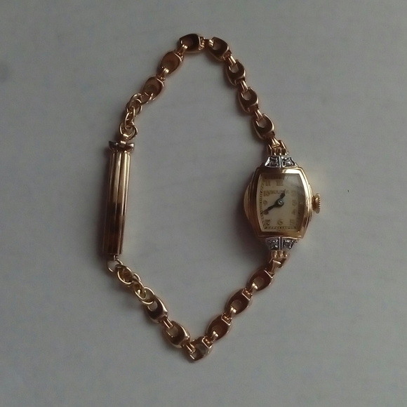 ⭐️ SOLD Vintage Bulova Ladies Watch - Picture 12 of 12